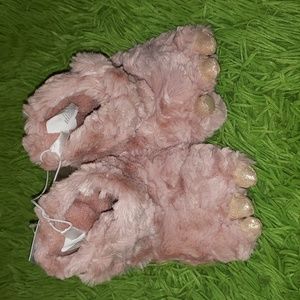 Toddler small 5/6 pink monster theme plush soft Cat and Jack slipper shoes. NEW
